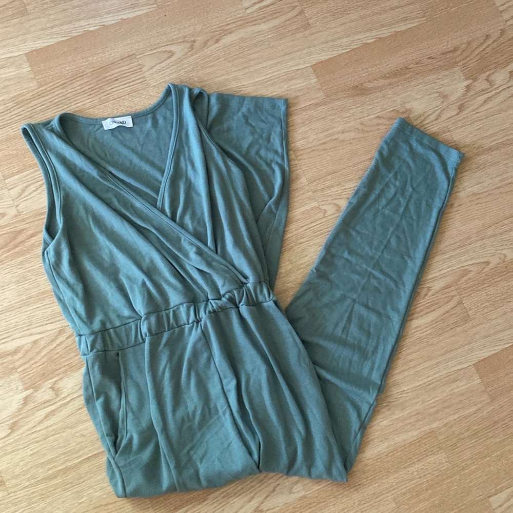 CBRAND Casual V-Neck Jumpsuit